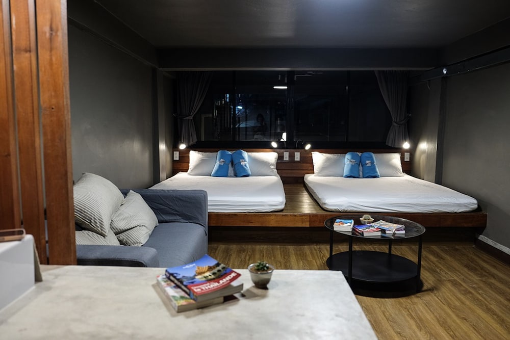 In A Box Hostel 13/65