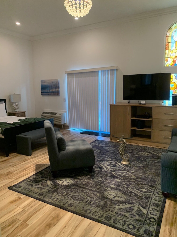 Ocean View Inn 44/62