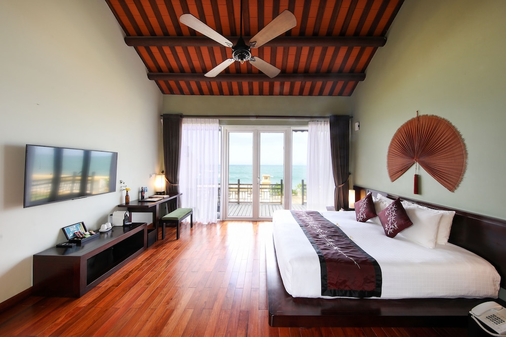 Junior Suite Ocean View Twin