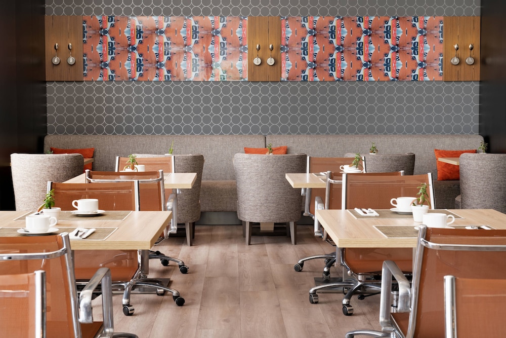 AC Hotel Algeciras by Marriott 45/48