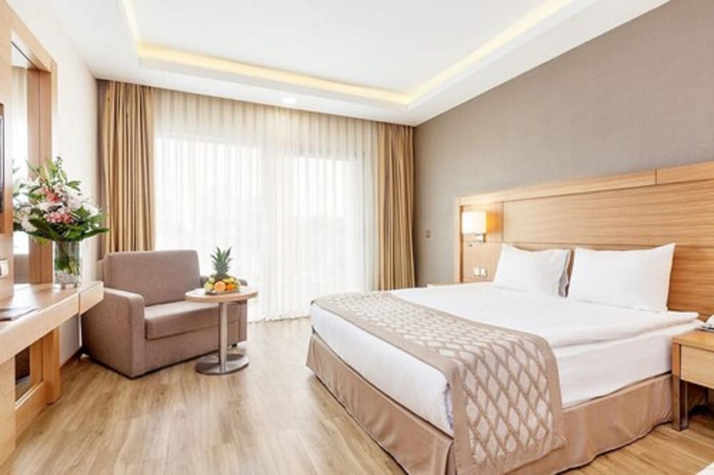 Salamis Bay Conti Resort and Casino 12/50