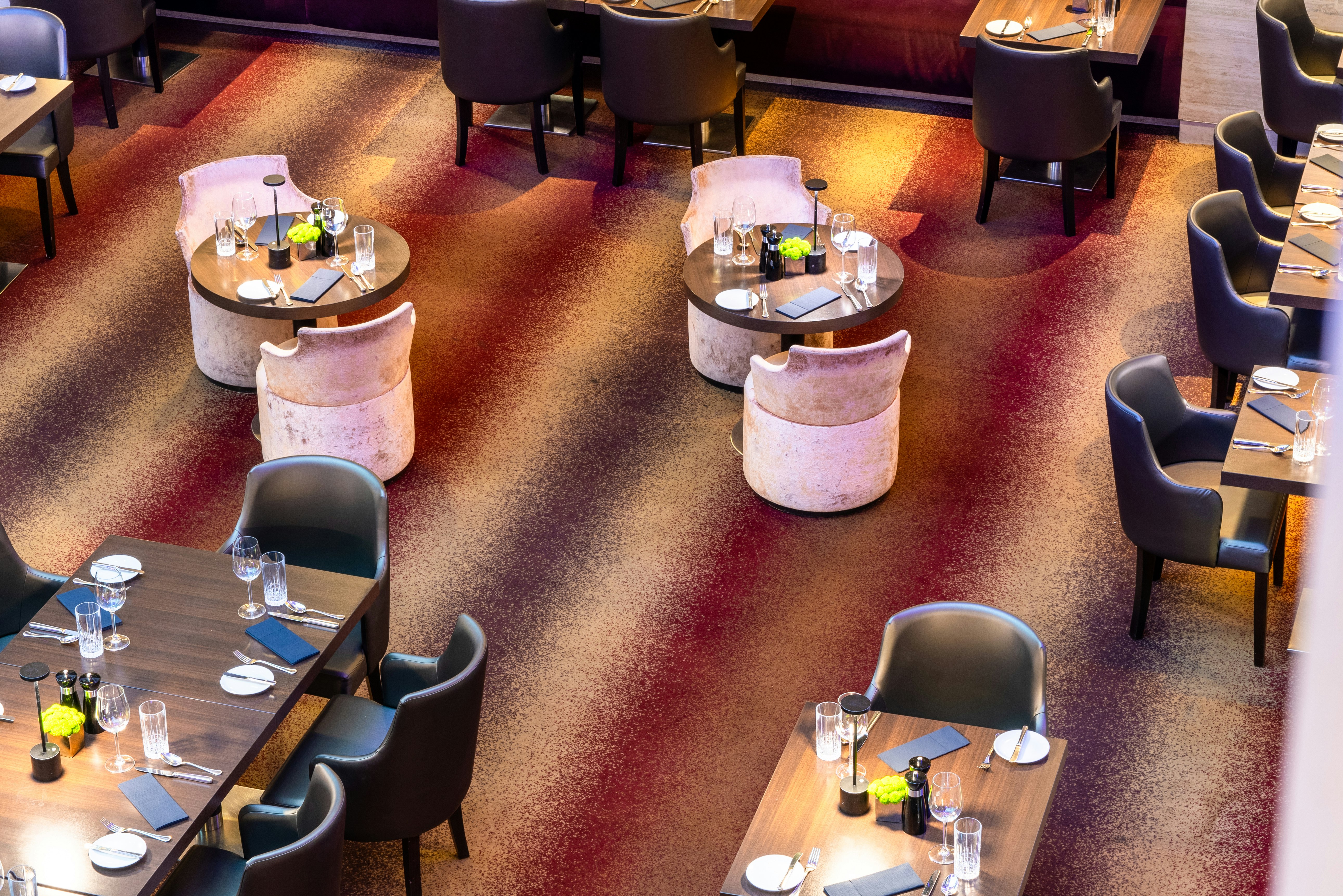 Hilton Berlin 53/70