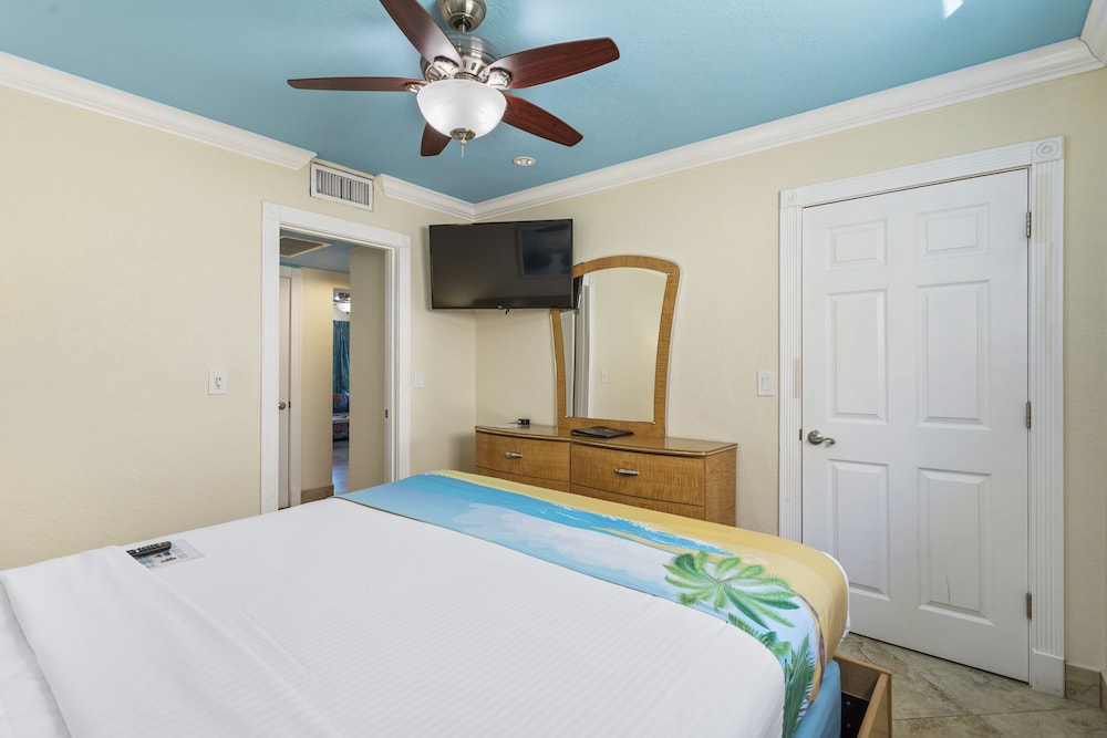 Bay Palms Waterfront Resort - Hotel and Marina 14/70