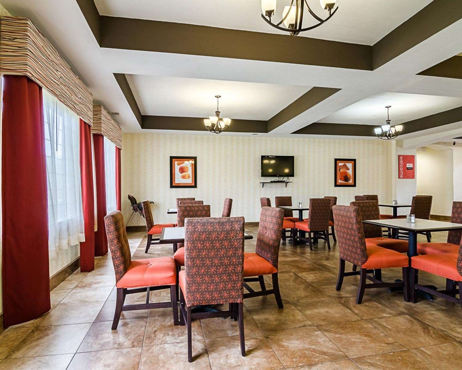 Comfort Inn & Suites Lawrence - University Area 36/49