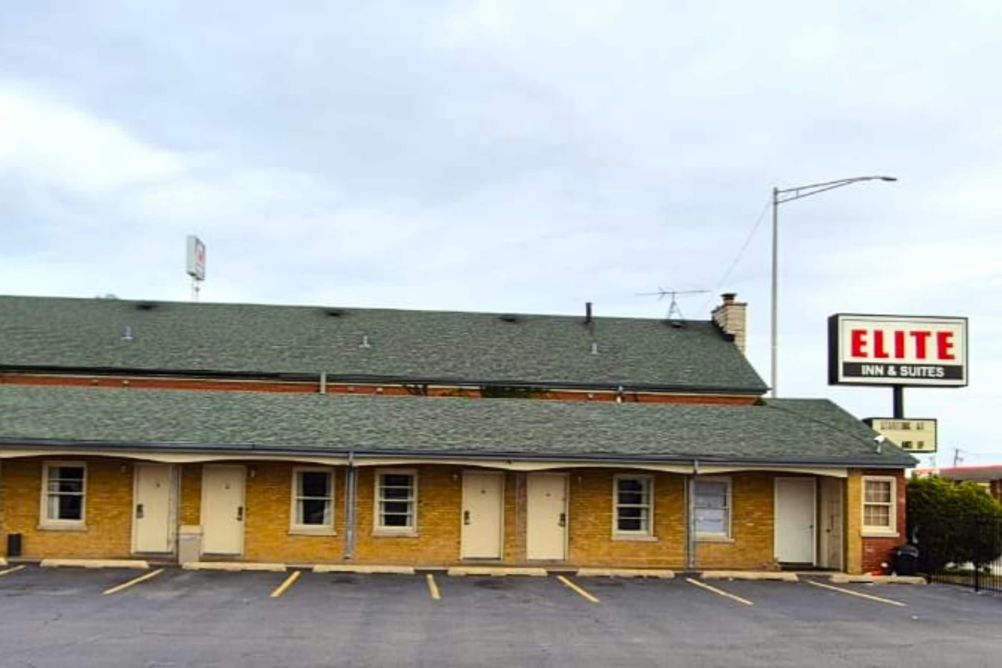 Elite Inn & Suites South Holland Chicago 37/48