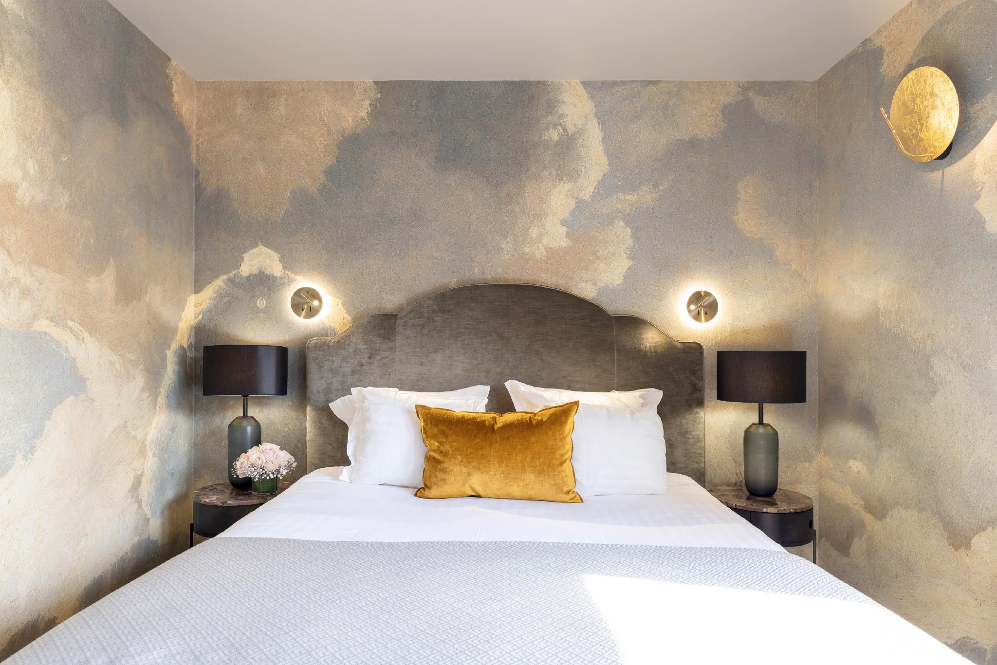 Signature, Double Bed