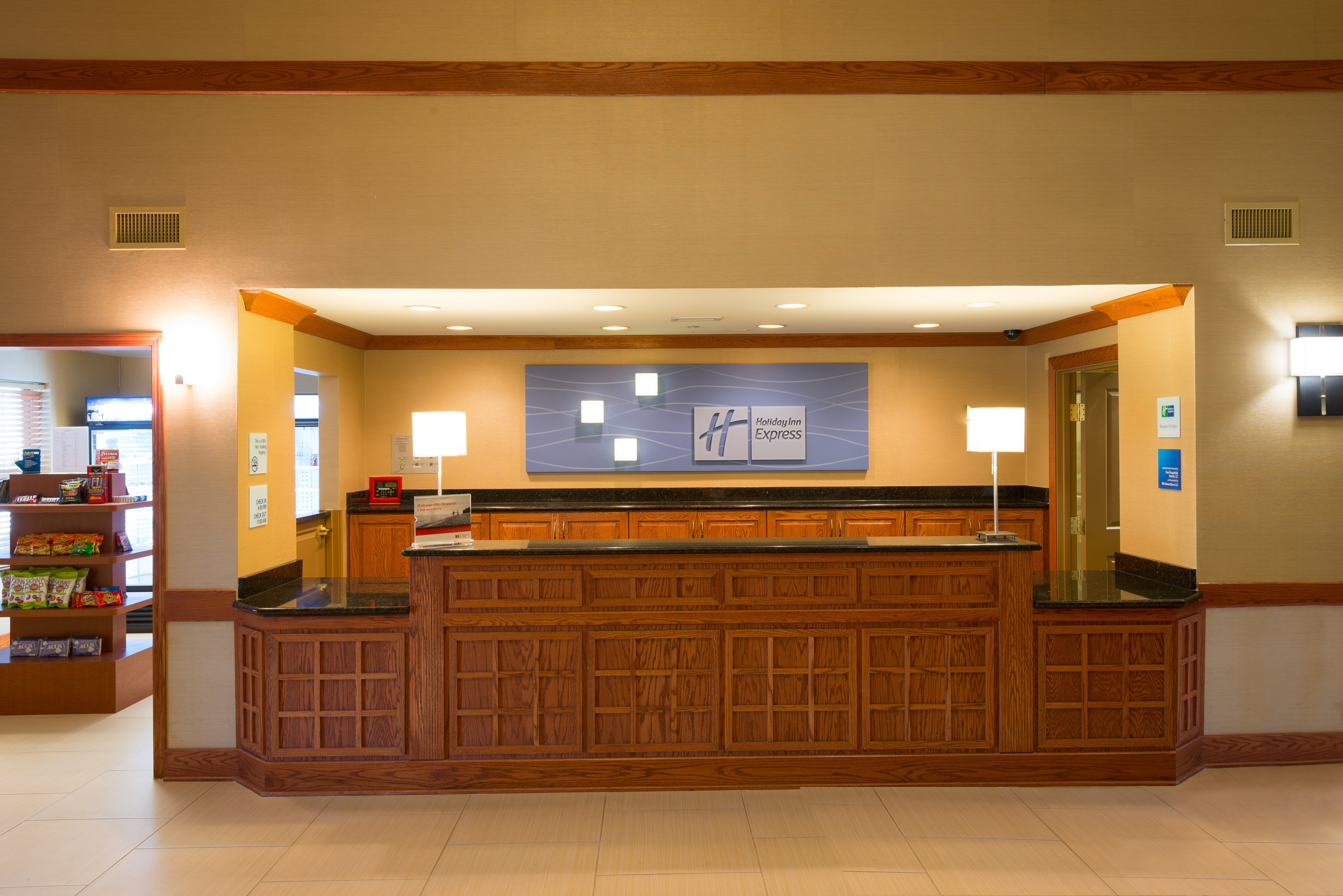 Holiday Inn Express Suites Chicago West Roselle 6/50