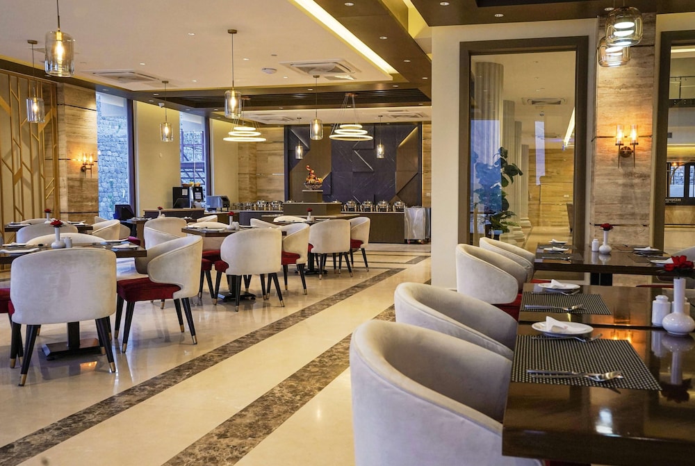 Ramada Resort by Wyndham Gilgit 38/45