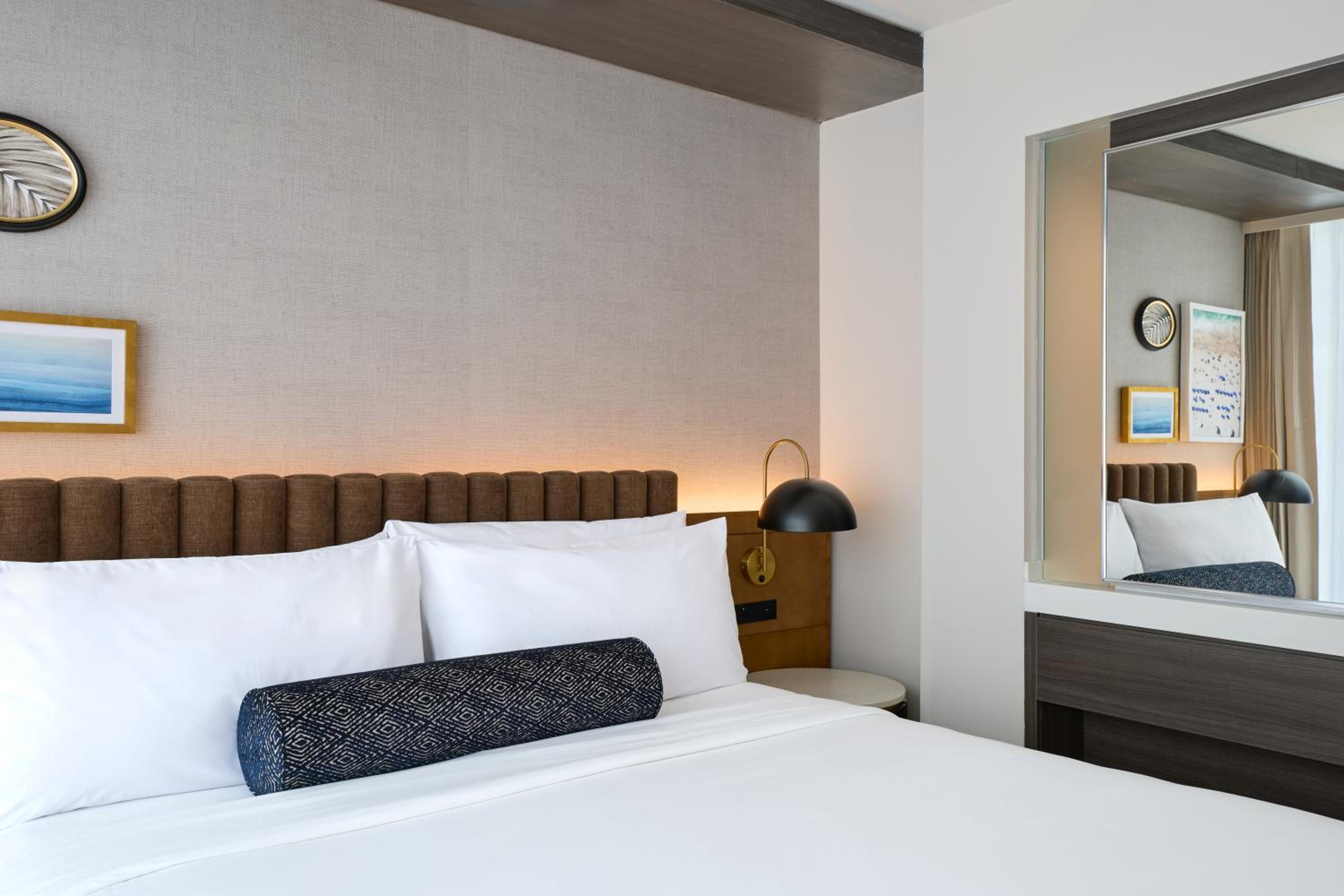 Room, King Bed, Accessible
