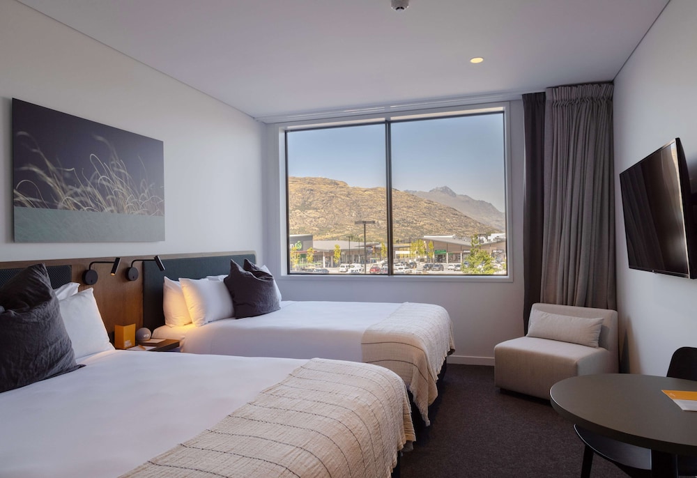 Sudima Queenstown Five Mile 13/64