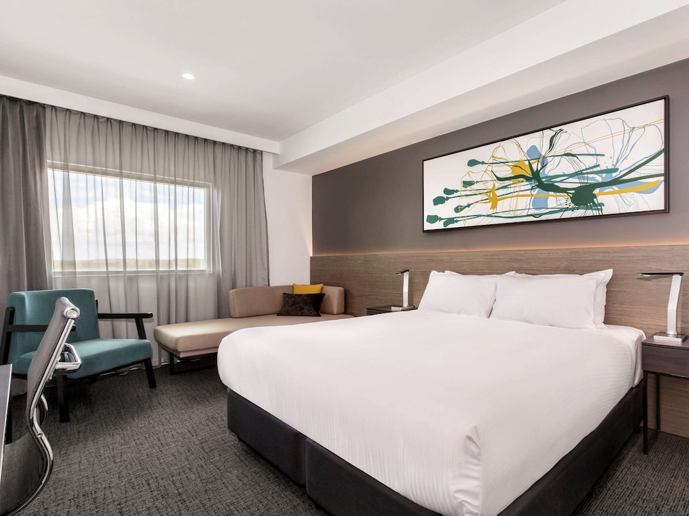 SUPERIOR, KING BED