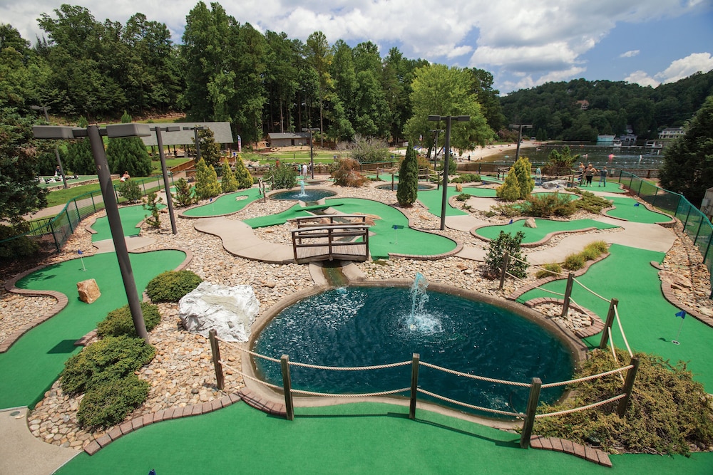 Club Wyndham Resort at Fairfield Mountains 39/50