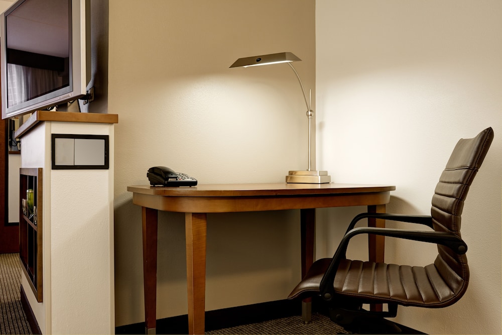 Hyatt Place Fort Worth Cityview 54/58