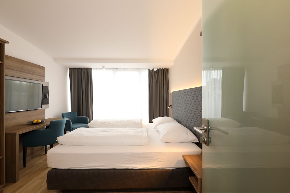 Jedermann Hotel 14/50