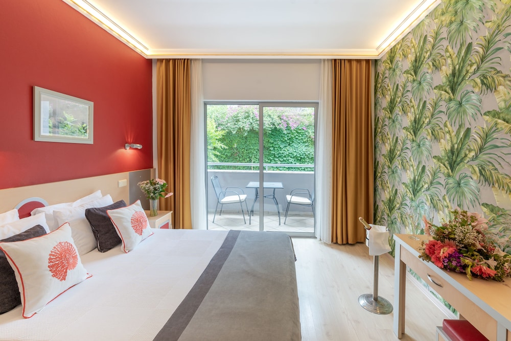 Grand Viking Hotel 11/50