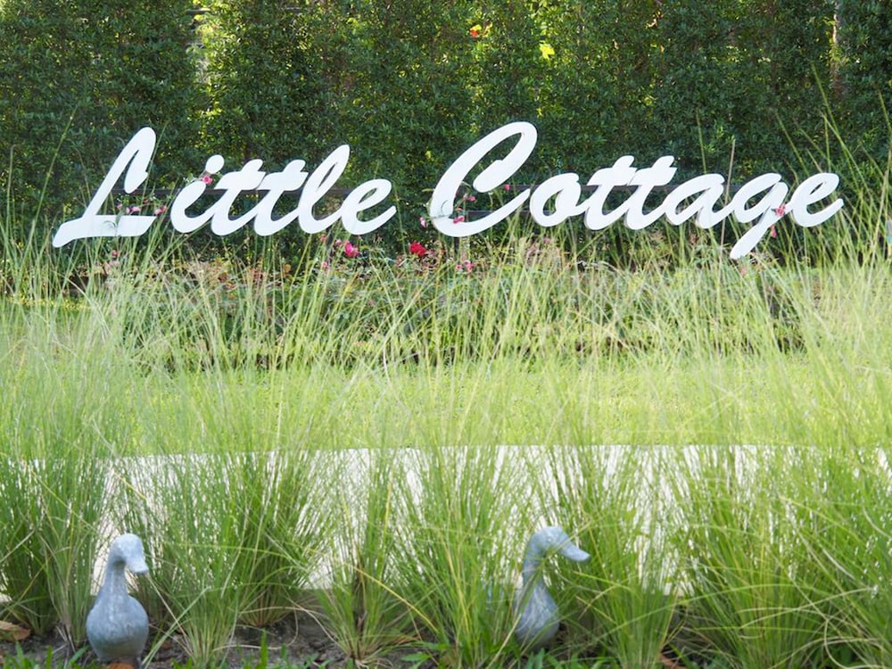 Little Cottage 33/43