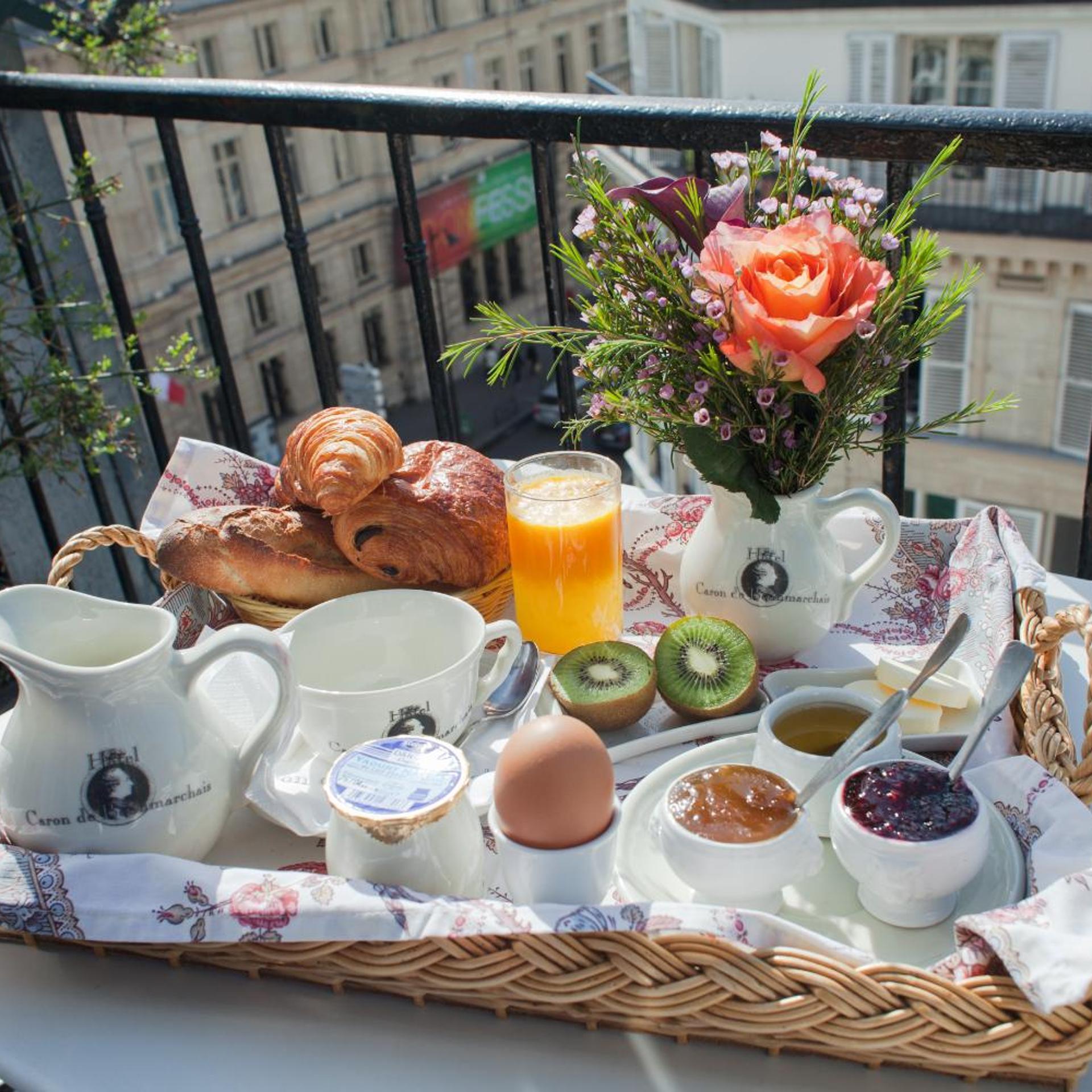 HOTEL CARON DE BEAUMARCHAIS 21/23