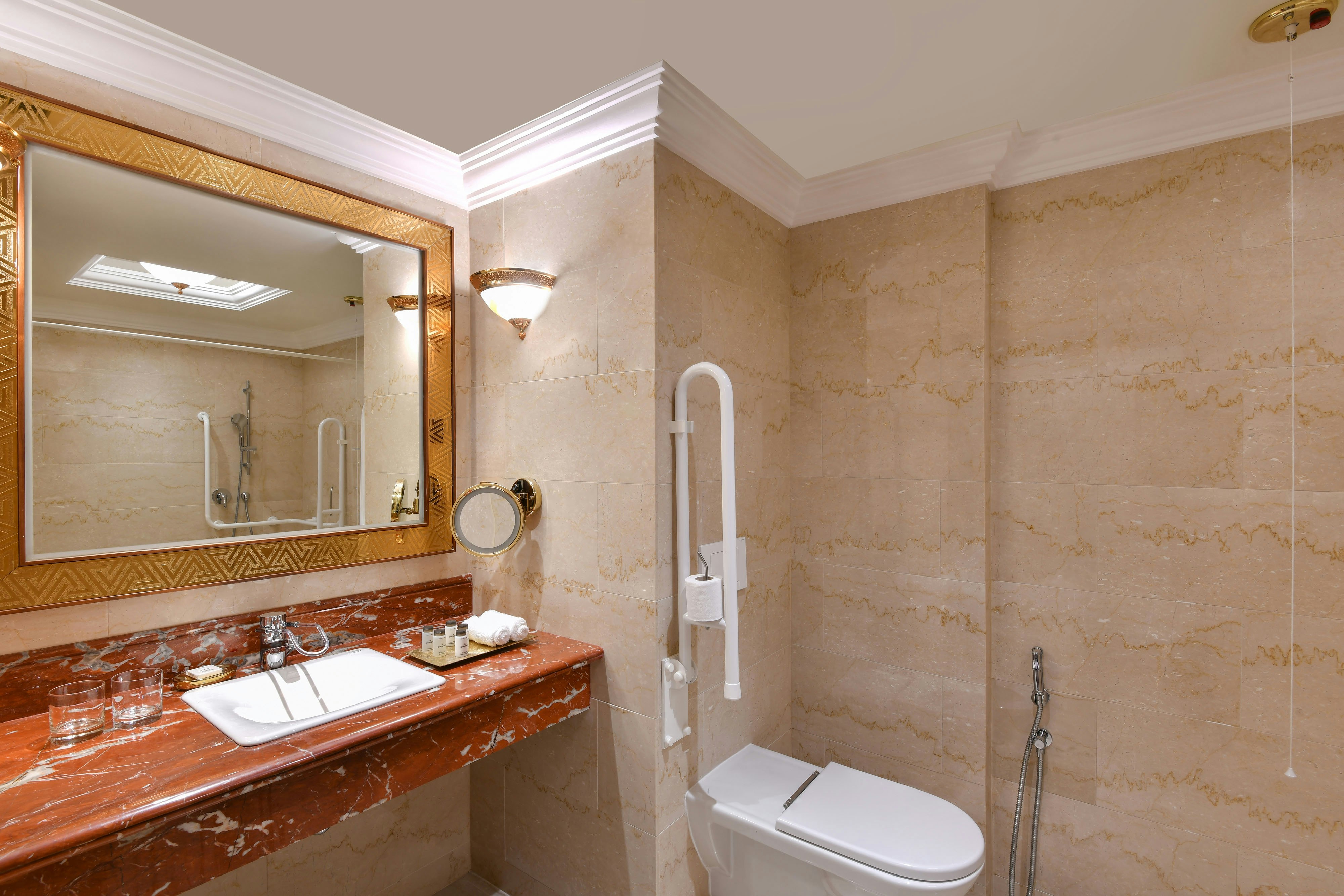 Sheraton Grand Doha Resort & Convention Hotel 79/80