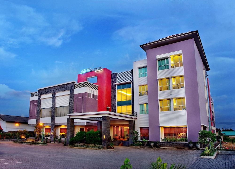 Aston Tanjung City Hotel in Murungpudak