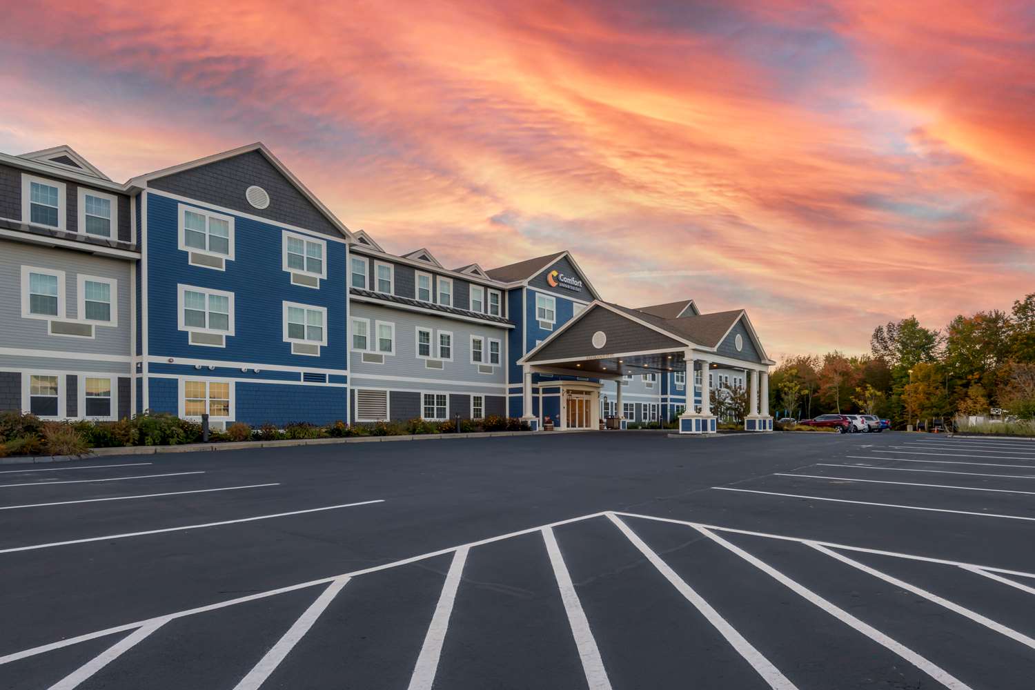 Comfort Inn & Suites Wilton, ME 22/27