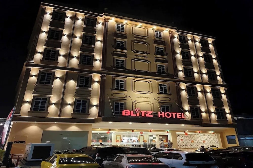 Blitz Hotel Batam Near Sultan Mahmud Ri'ayat Shah in BATAM