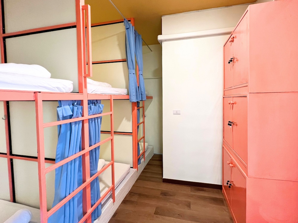 Sleepy Station - Hostel 20/57