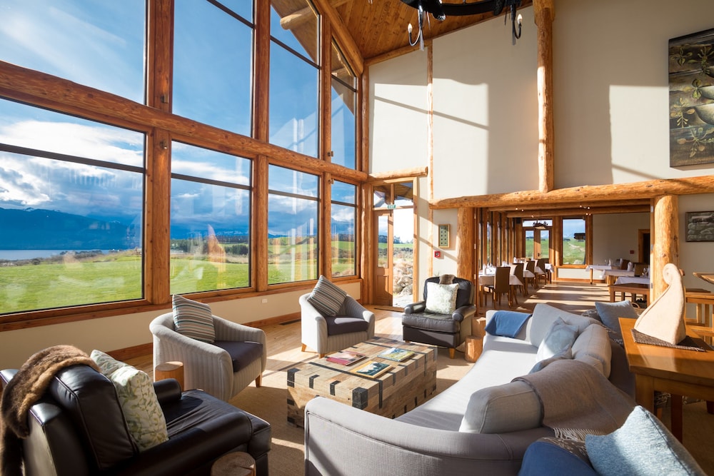 FIORDLAND LODGE 47/72