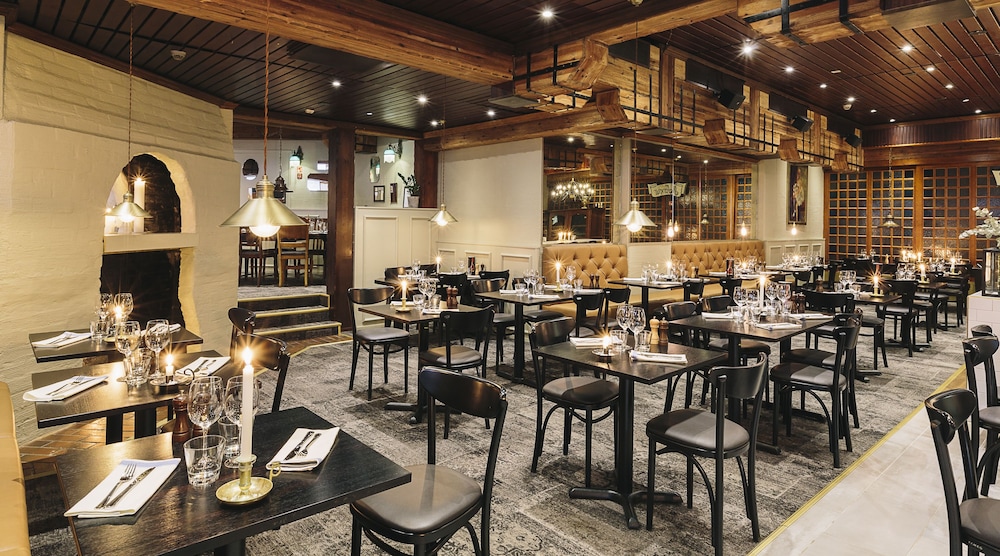 restaurant cafeteria