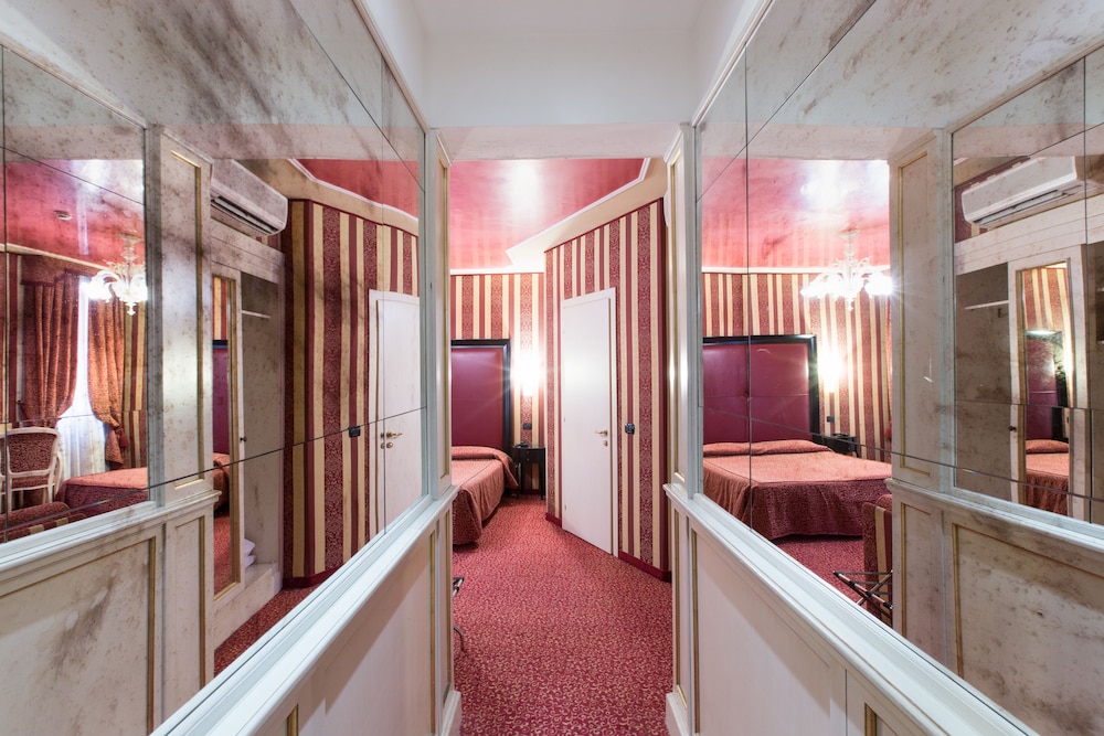 Hotel Alcyone 50/63