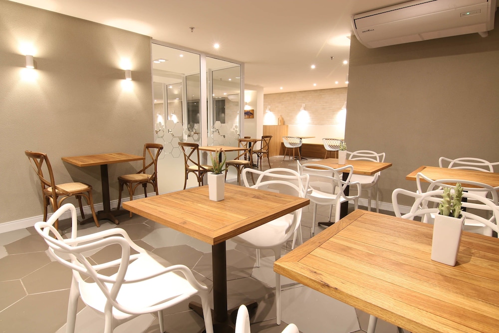 Hotel Bossa Nova Cabo Frio 35/48