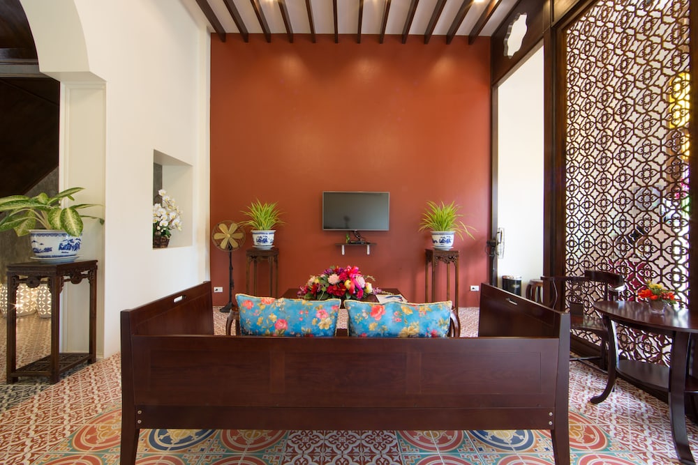 O Nya Phuket Hotel 56/70