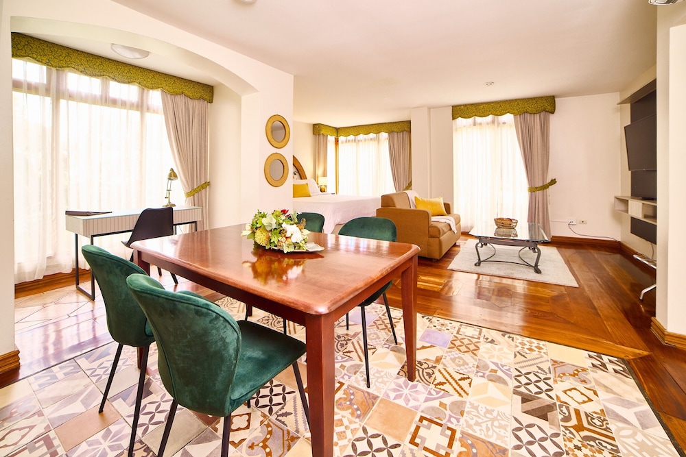 El Rodeo Estancia Boutique Hotel &amp; Steakhouse 12/66