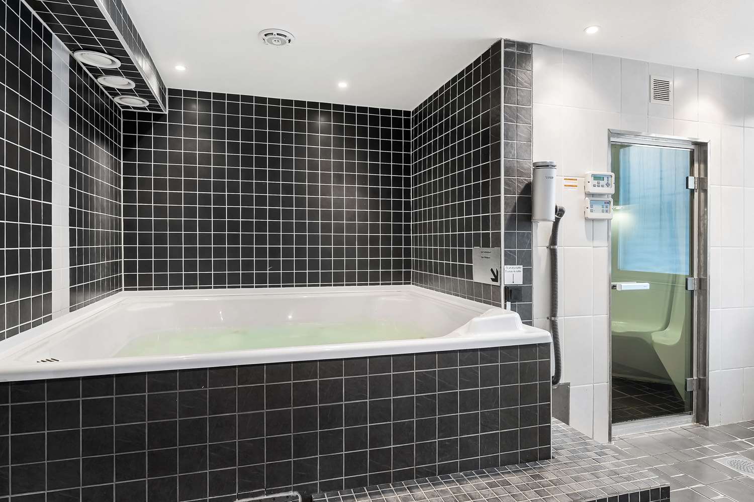 Best Western Plus Grand Hotel Elektra 54/55