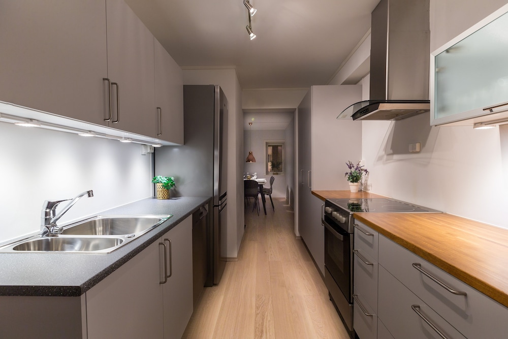 Enter Viking Apartment 34/50