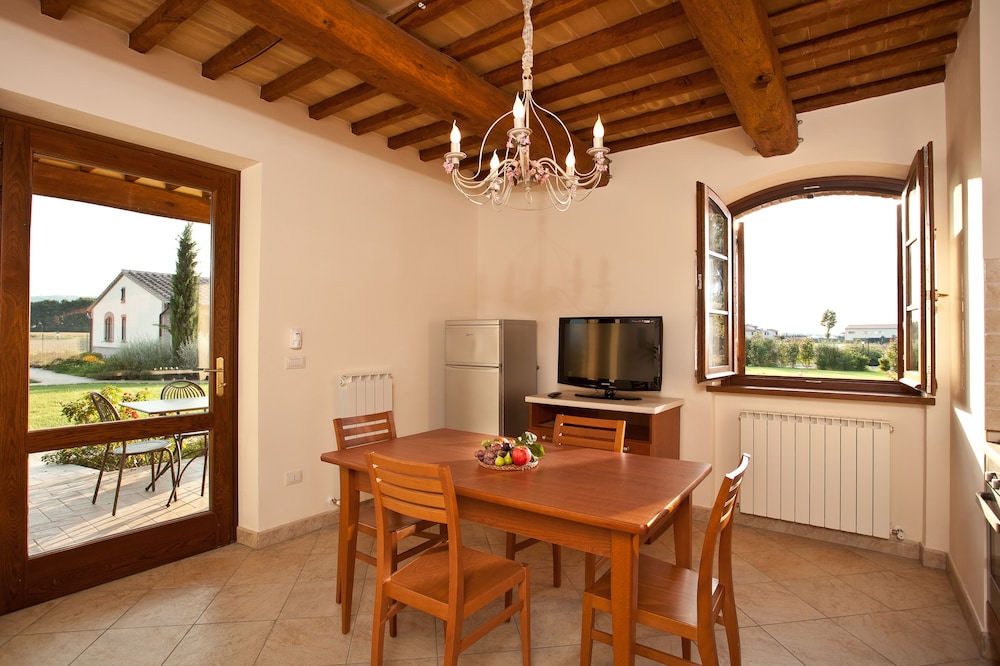 AGRITURISMO LE RONDINI DI FRANCESCO DI ASSISI 39/66