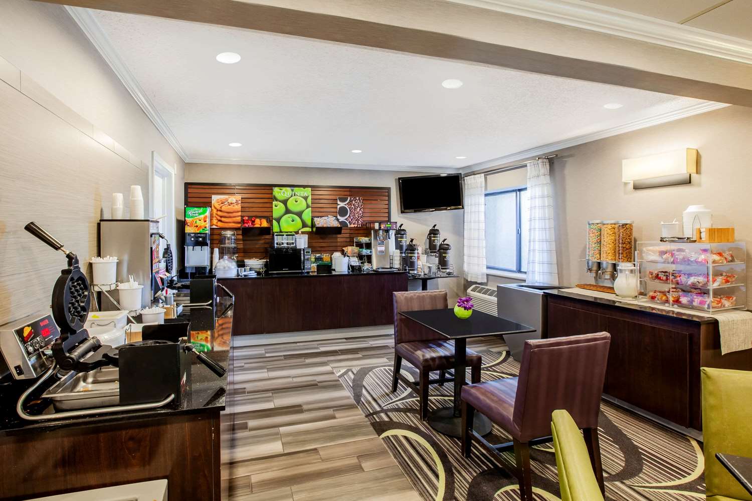 La Quinta Inn & Suites by Wyndham Houston Baytown East 36/47