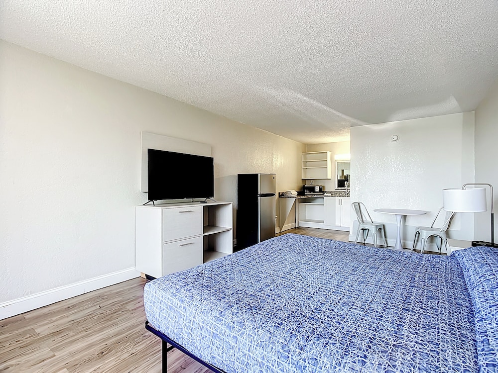 Stayable Suites Lakeland 50/66