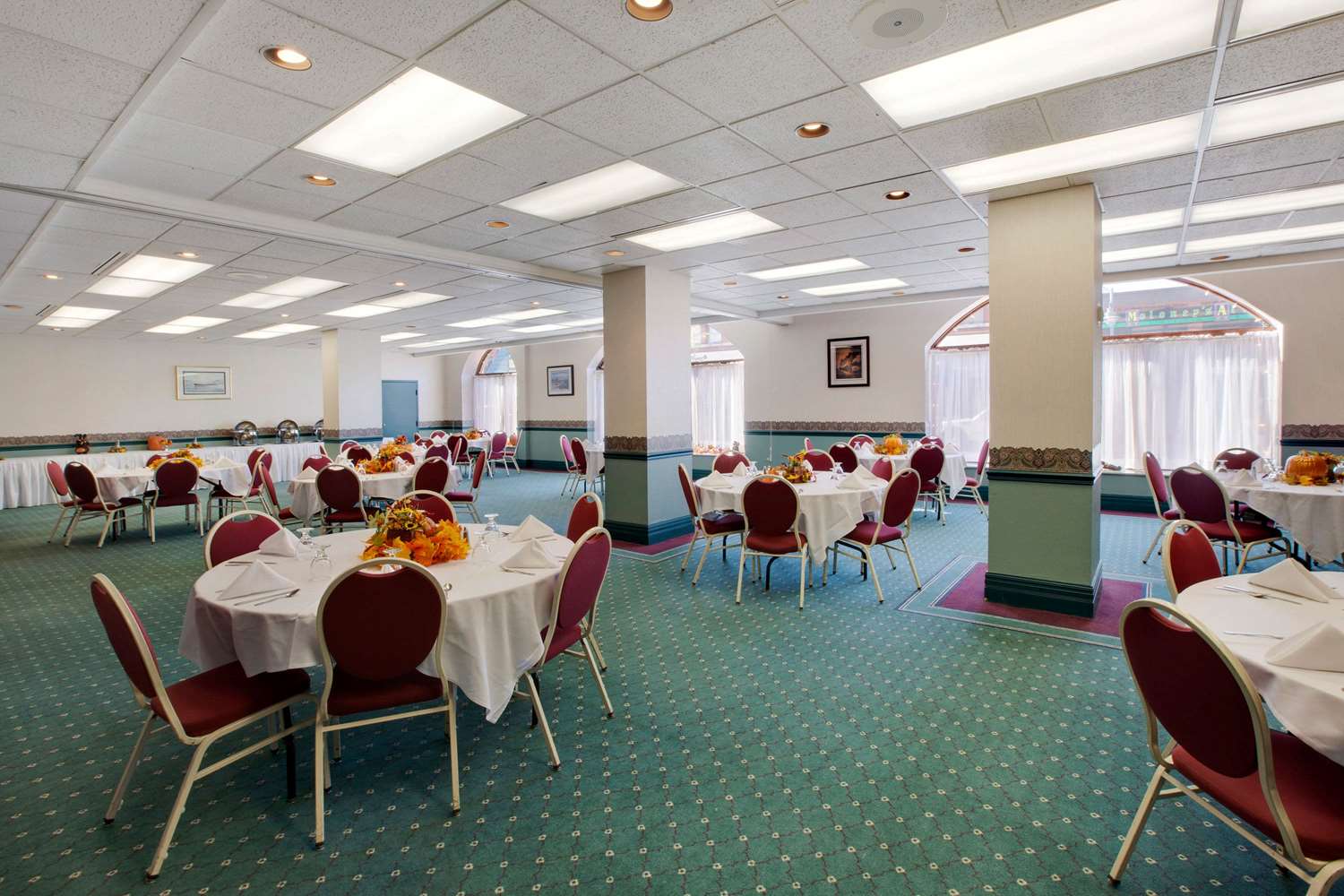 The Hotel Ojibway, Trademark Collection by Wyndham 4/4