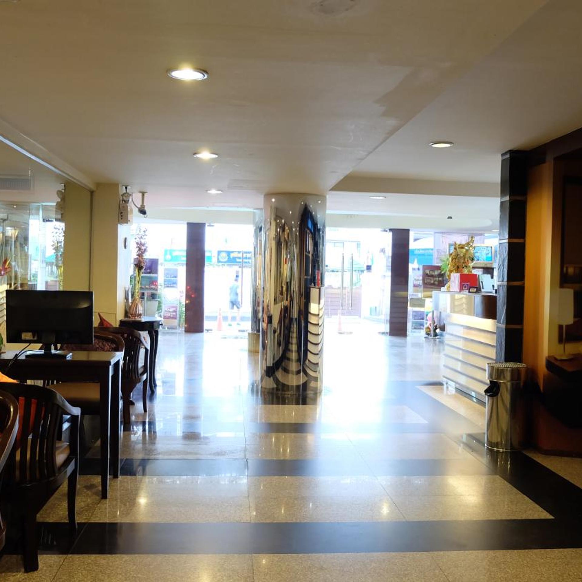 GRAND BUSINESS INN 43/52