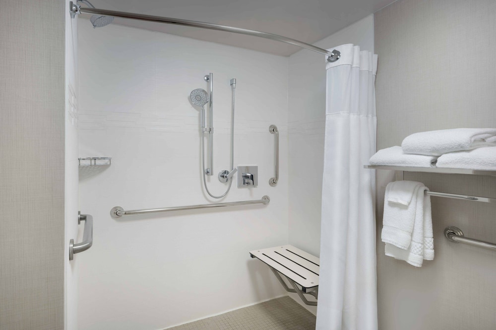 Residence Inn Austin South 7/28