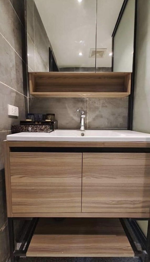 غرفة ديلوكس بسرير كينج، Erus Suites Hotel 14/14