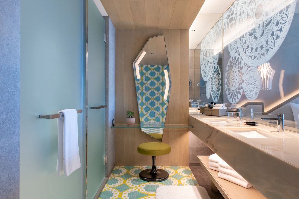 Room, King Bed, Resort View