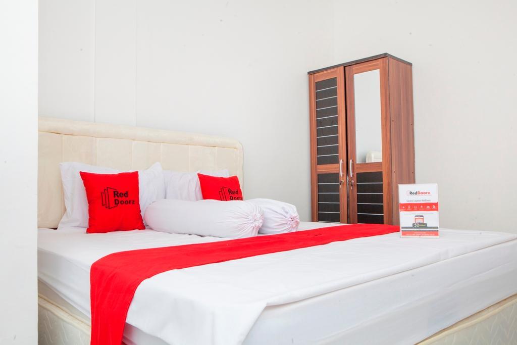Reddoorz Plus Near Telkom Corporate University 15/29