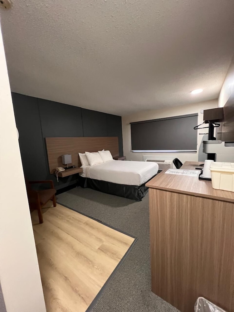 SureStay by Best Western Smithers 19/57
