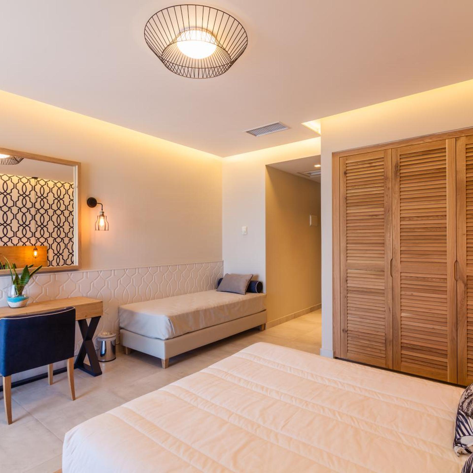 غرفة سوبيريور عائلية، Sirens Beach Hotel 7/10