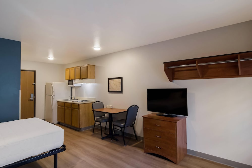 WoodSpring Suites Jacksonville East 295 Cruise Port 28/47