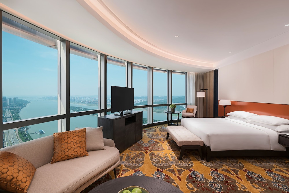 Grand Hyatt Changsha 11/72