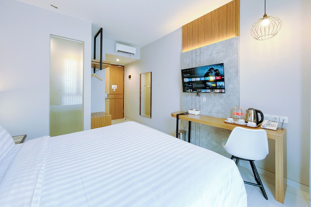 Front One Resort Indraloka 22/50