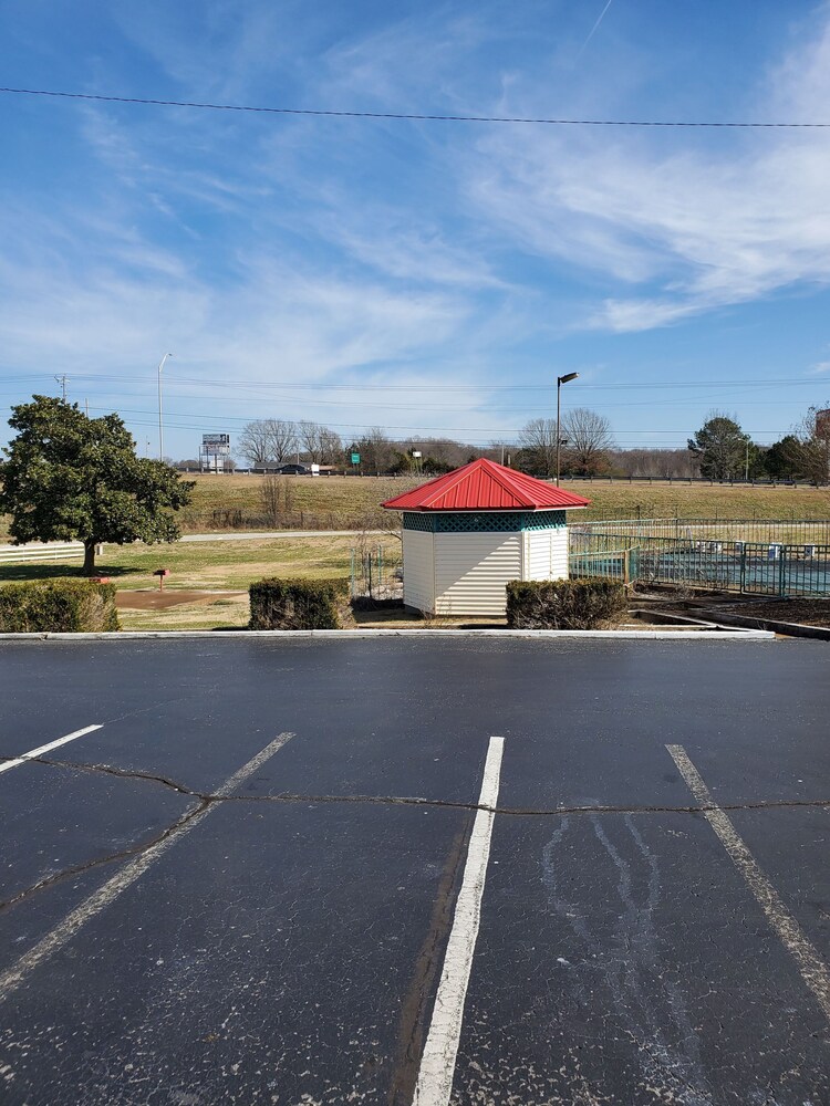 Americas Best Value Inn Wildersville 3/35