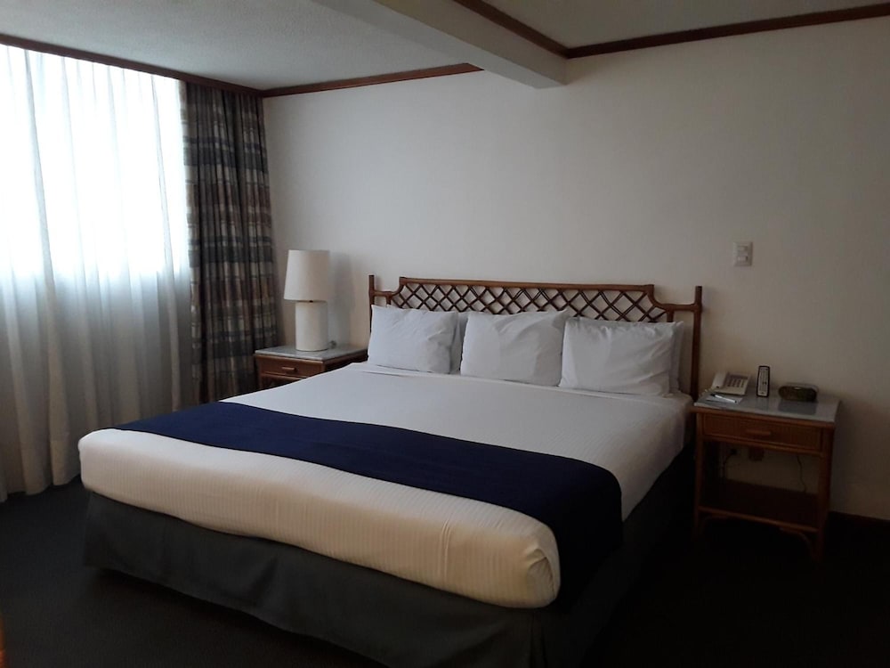 Bristol Hotel 13/62